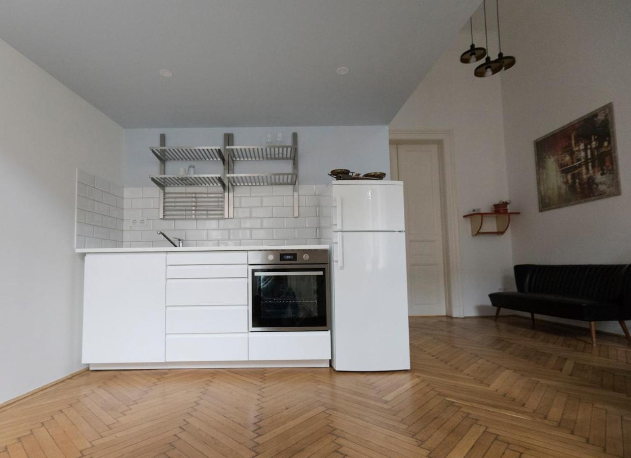 Budapestayz - Jozsef Apartments Екстериор снимка